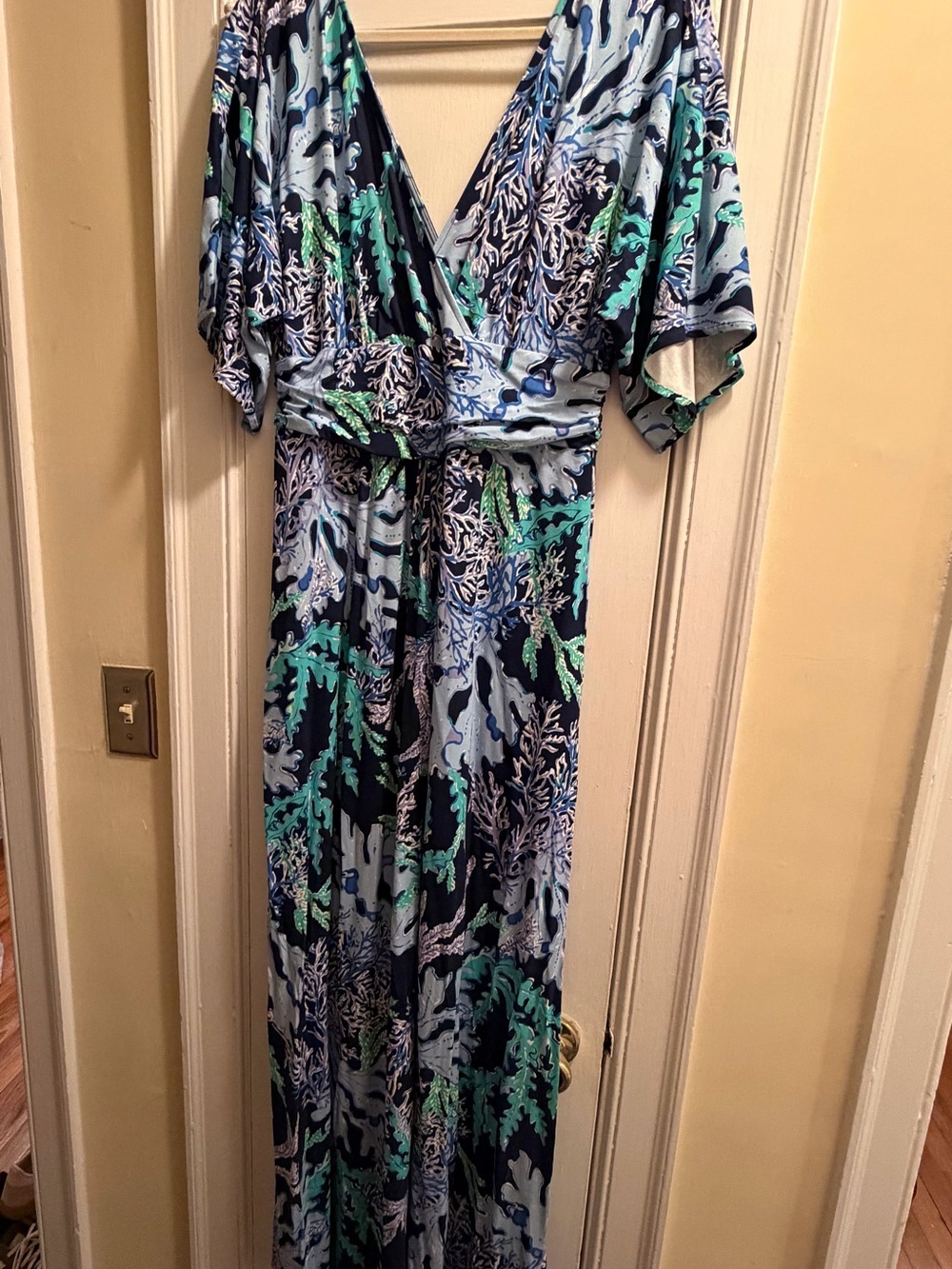 Lilly Pulitzer Parigi Maxi Dress in Deep Indigo coral print. NWT. Size Large.